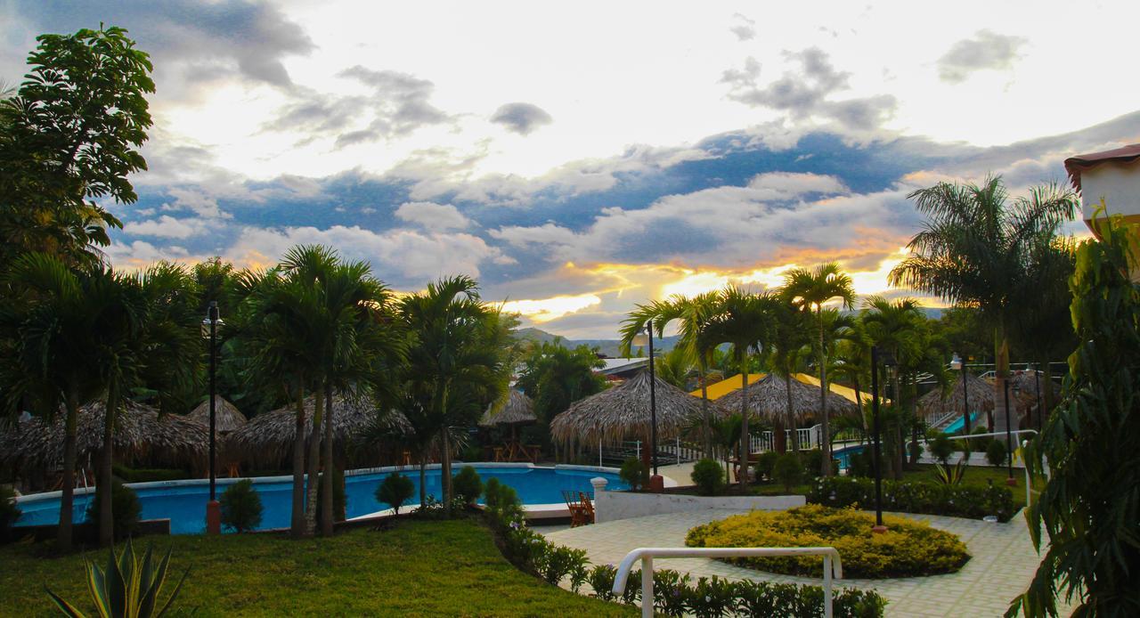Apart Hotel Acuarious De Luis Estelí Exteriér fotografie