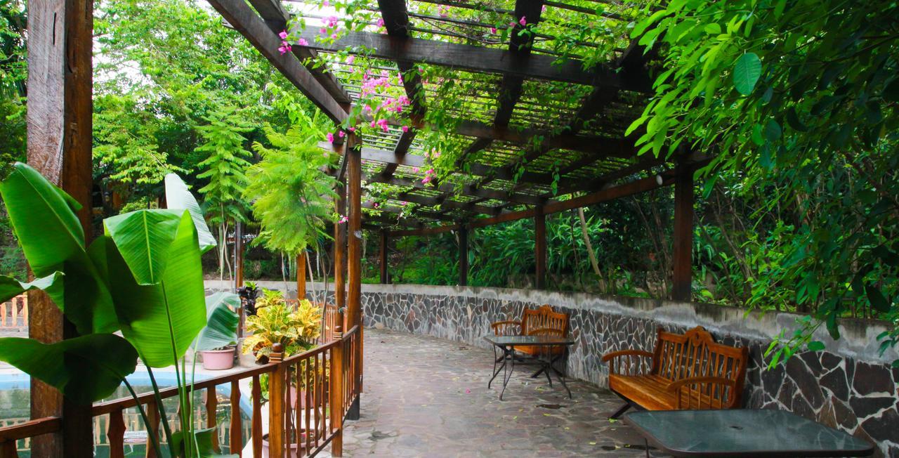 Apart Hotel Acuarious De Luis Estelí Exteriér fotografie