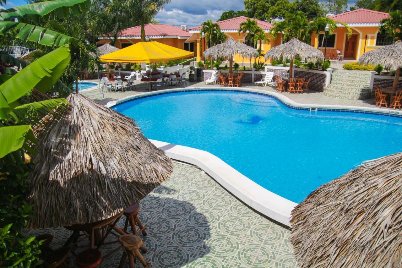 Apart Hotel Acuarious De Luis Estelí Exteriér fotografie